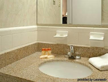 Days By Wyndham Newport News