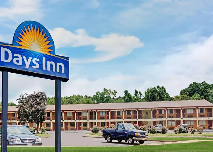 Days Inn By Wyndham Newport News